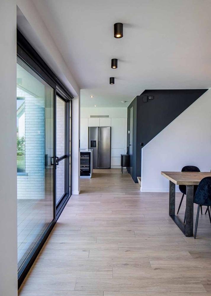 STRAKKE EENVOUD